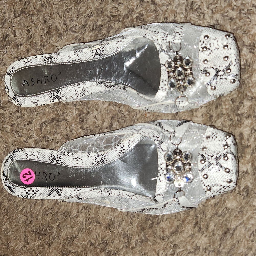 Ashro Women's Snakeskin Slip-On 12 - Picture 5 of 9